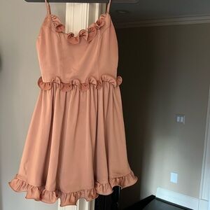 Pretty rosey short dress!